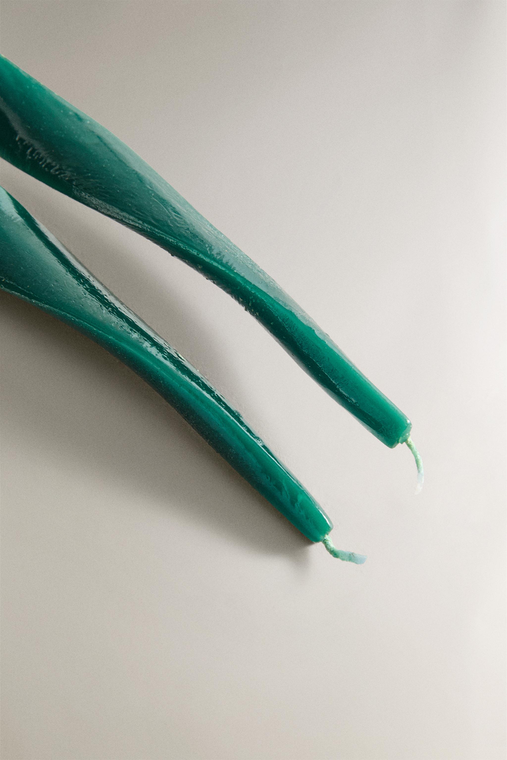 SET OF CHRISTMAS SPIRAL CANDLES (SET OF 2)